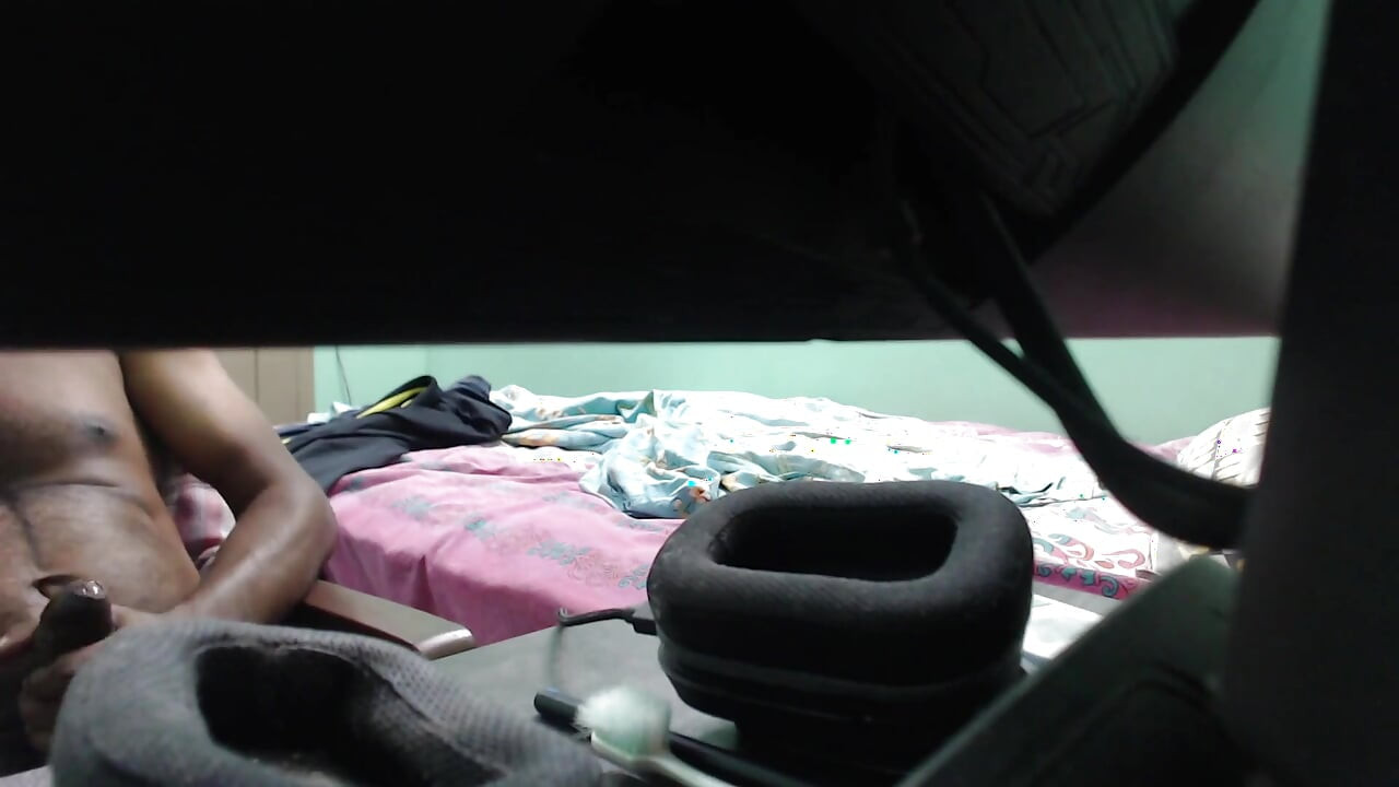 Hide Cam on Bed