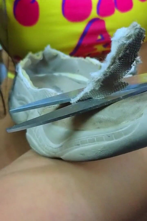 Broken Shoes! Alice Crushed Old Dirty Shoes Part 2
