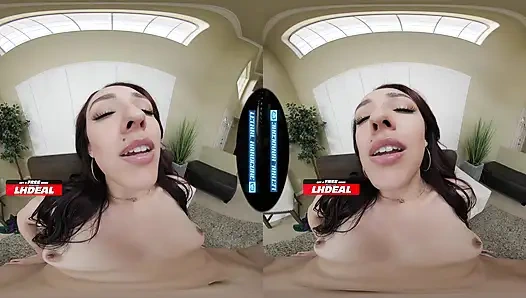 Lethal hardcore vr - cewek semok latina lagi asik muncrat di wajahmu sampai muncrat berkali-kali