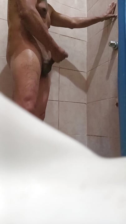 Başkasının evinde duş almak