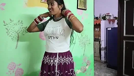 I was cleaning the house, I was on the boss and my back was hurting a lot, my boss give me relief, Full Hindi Viral Video