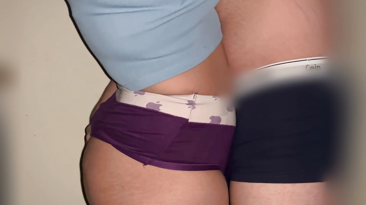 Fucking Japanese stepmom big Ass like a good stepson and best cum is good gift from her