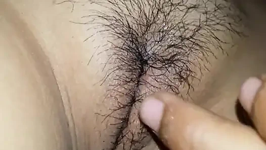 NET DARTY KONUŞAN NEPALLI ÇIFTIN YATAKTA ROMANTIZMI