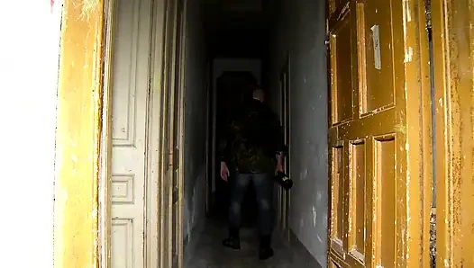 penelope partygirl wird im badezimmer hart gefickt