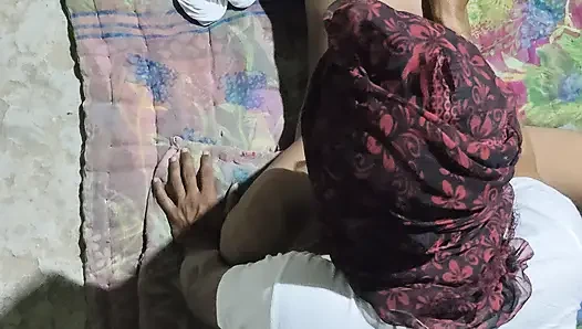 Köylü götünden ateşli seksi sevimli kız