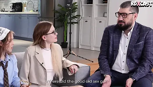 Milka way röportajı sert oluyor! Sevimli konuşmadan Sasha Paige ile sert üçlü sikişe!