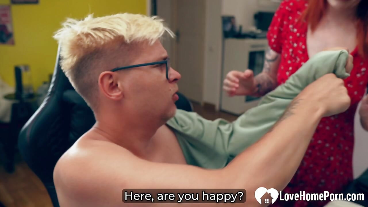 Çamaşır makinesinde mahsur kalan azgın hatun kalın yarağımı derine alıyor