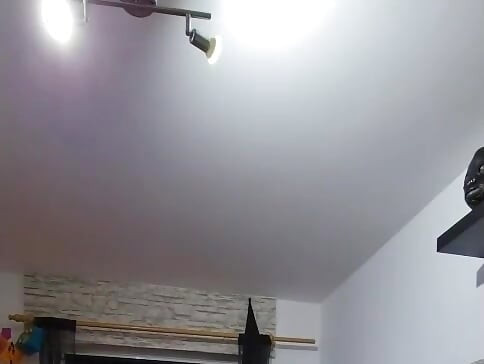 熟女用手指张开阴户直到潮吹高潮