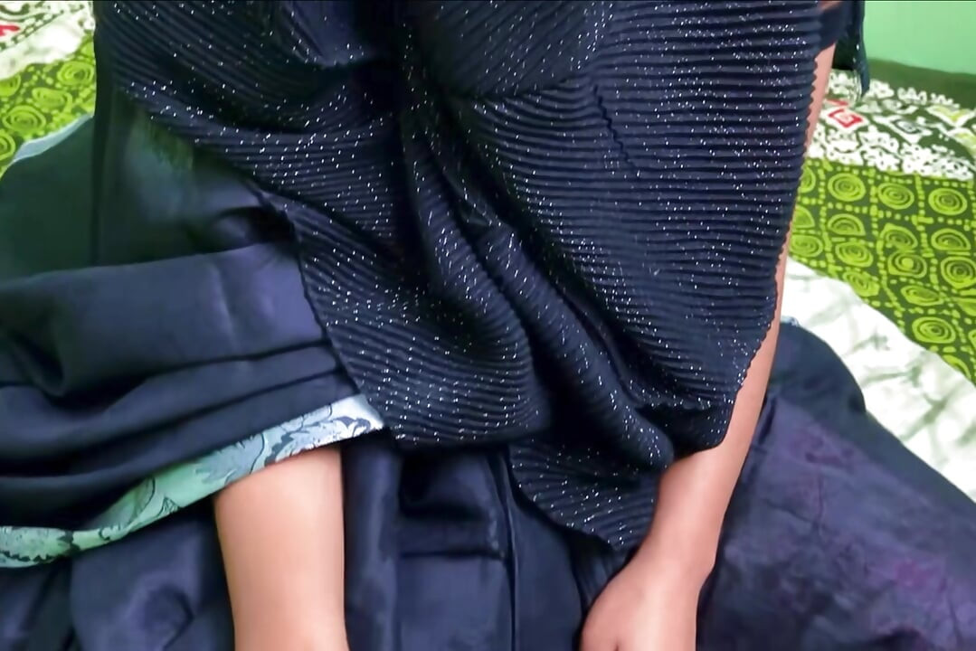 Sexy madam is waiting for me and I want to fucked her hard