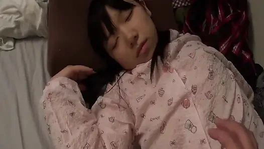 Shut in man meets - gadis imut ini lagi asik sama cowok berondong!