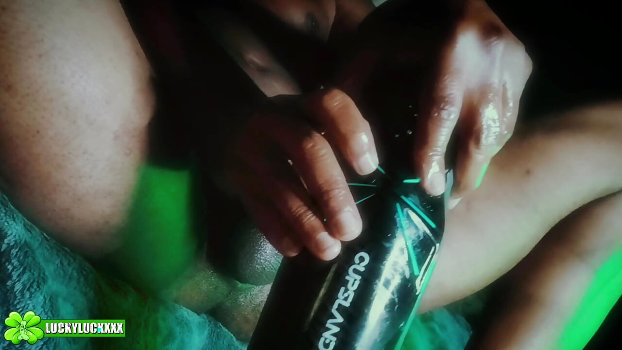 Mr. Lucky Luck Sex Toy Review #3 - Automatic Dick Sucking Masturbator - BBC Huge Cum Shot
