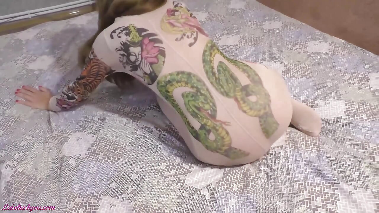 性感辣妹穿性感內衣口交並騎乘雞巴 - 自製色情片
