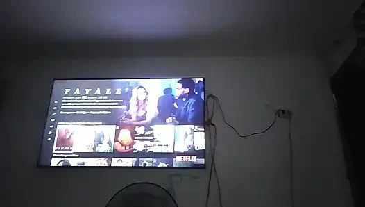 Üvey annem erkek arkadaşım bana sütünü verirken bizi sikişirken keşfediyor