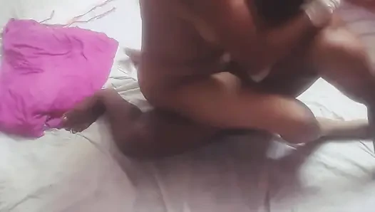 Hintli desi boudi seks