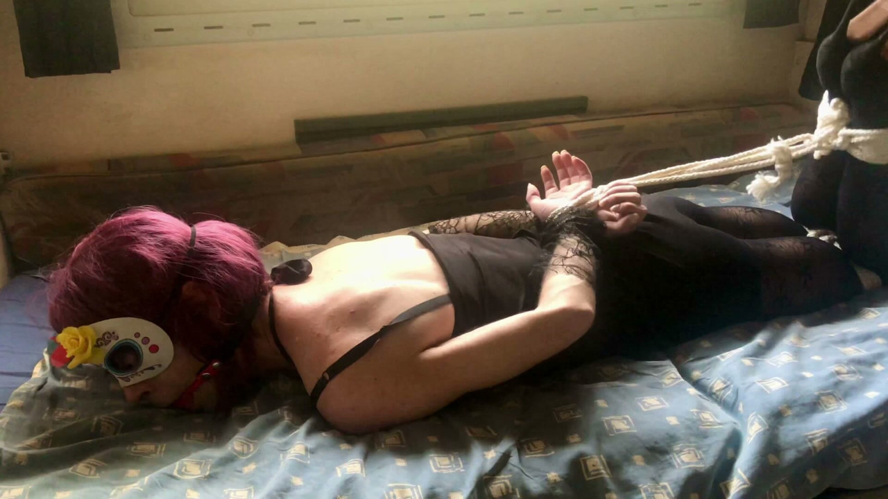 Preview Halloween Bondage  Patreon : LunaRope