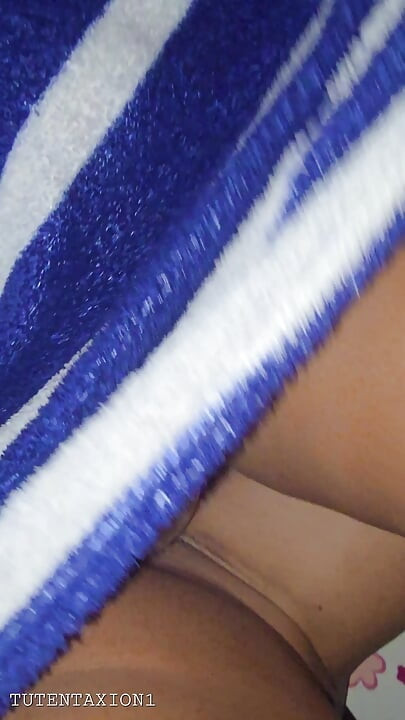 Minha namorada quer sexo a três eu penetro sua vagina e a boneca