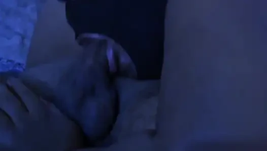 Eine nacht mit whoring, amateur-blowjob, doppelpenetration, buttplug, viel selbstgedrehtem amateur-sex, creampie und viel sperma mit einer evangelisch