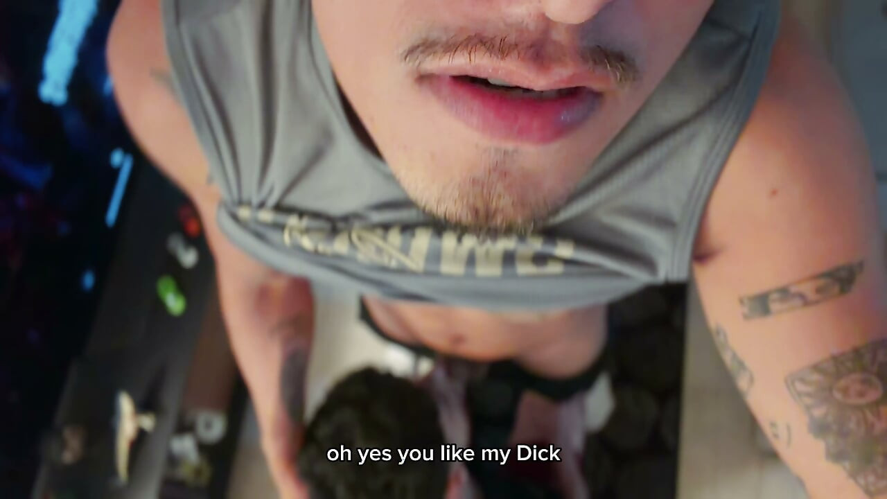 After cumming he sucked my sweaty cock and took out his shot of milk