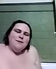 Amy Sue Takes a Bath