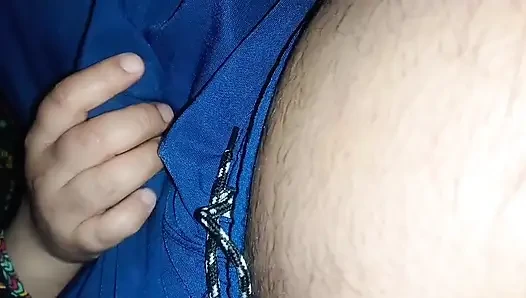 Desi Bhabhi blowjob. Bhabhi ne dever ka chupa lagaya.