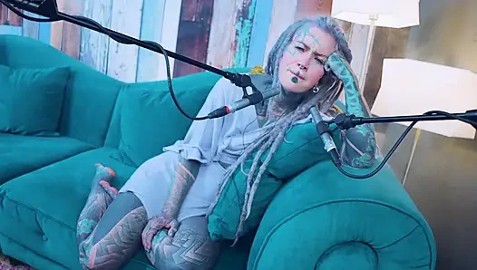 Я говорю об I - Изоляция - подкаст ASMR, SFW говорит готессу, худенькая девушка дреды татуированная модель татуированная девушка