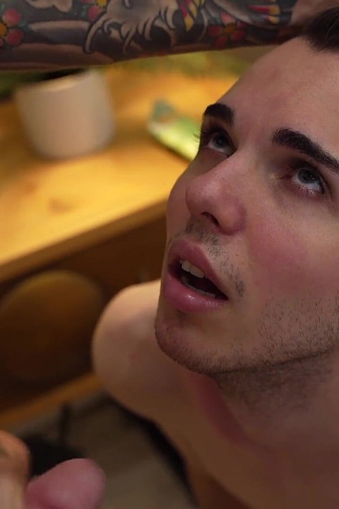 自助洗衣店的同性恋聚会