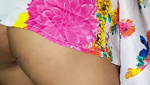 Indian girl sex video , village girl first time gaand chudai video
