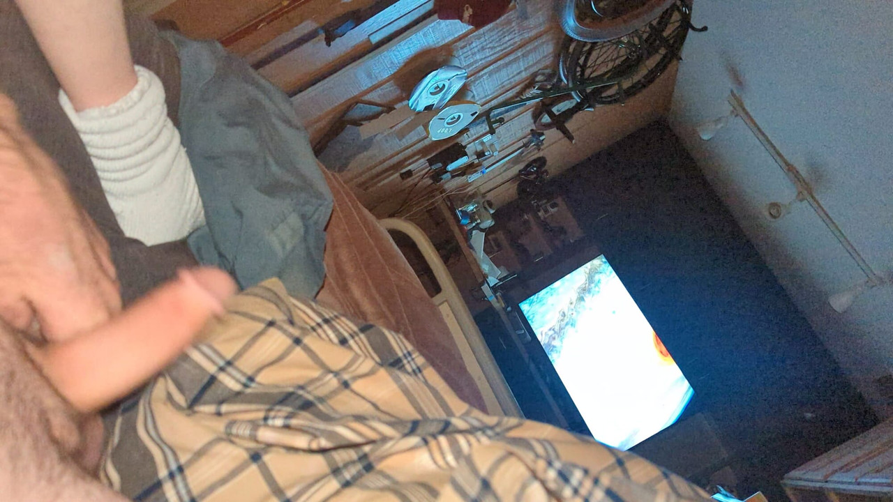 I need a sexy Old cougar to come and grip me up