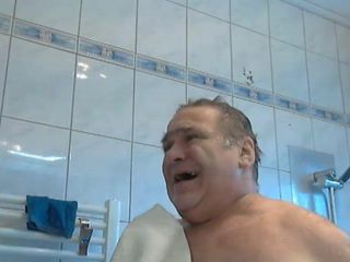 Douchetijd voor papa
