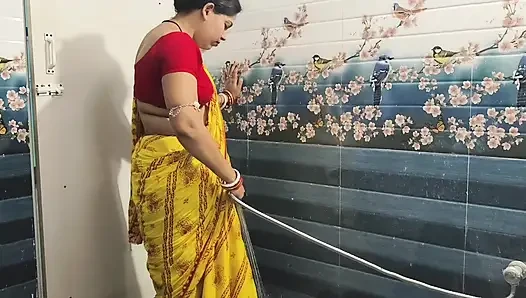 Desi tamil aunty hot romance sex and birthing inside the birth room
