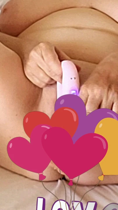 Horny GILF masturbation