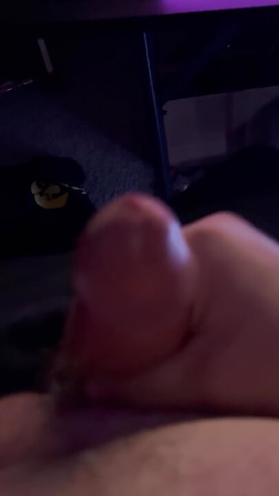 Quick masturbation fun and cum