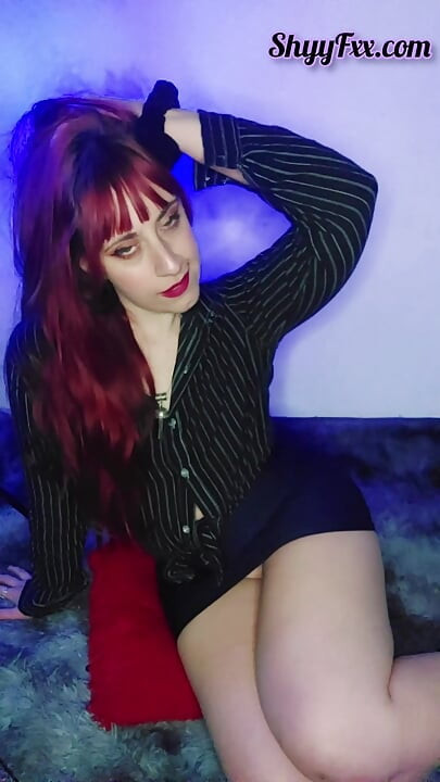 ¡Tu jefe dominante y manipulador te convence de darle sexo! Instrucciones de paja