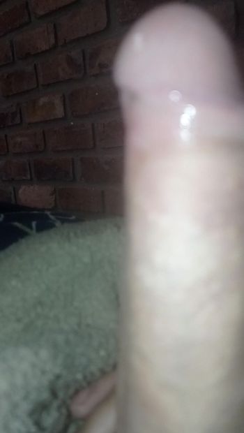 Auf den Füßen meiner Schwiegermutter spielen und masturbieren
