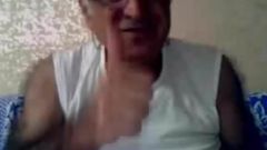 Old hairy turkish man jerking off on webcam