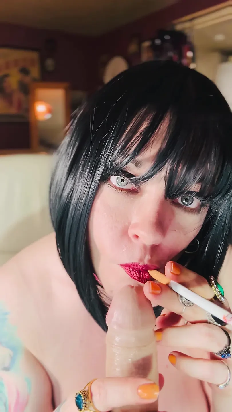 Wish This Was Daddy's Cock I Was Giving A Smoky Blowjob To! BJ Dildo Cocksucking Smoking Smoker
