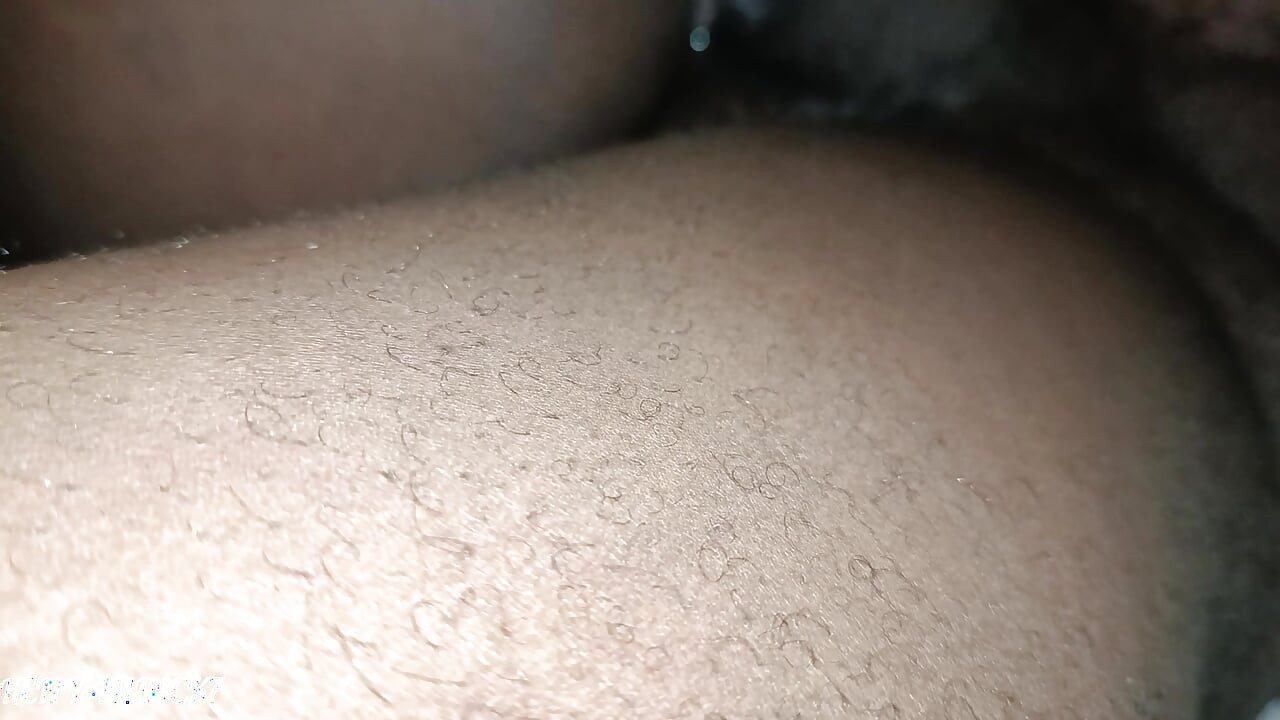 Çift ev yapımı porno yarağıma biniyor ve dölleniyor
