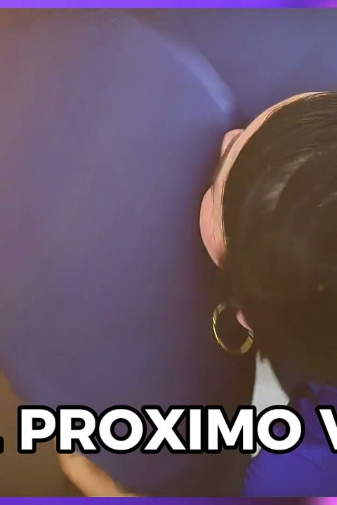 Schoolgirl with a Huge Ass Seduces Her Teacher with Her Curves to Pass the Subject