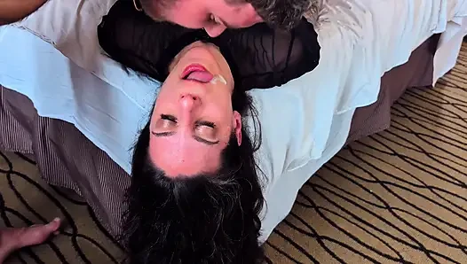 Maxxx Steele вылизали его задницу и трахнули в рот Ellixraven