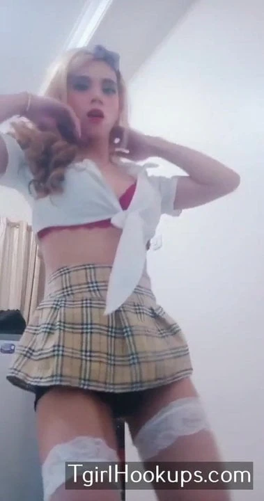 Selfie Tranny Cock 188