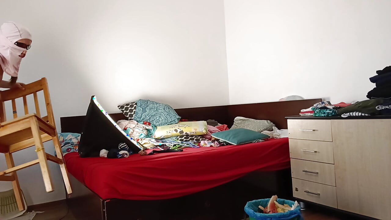 Amateur wife vacuuming in the bedroom. Amateur wife gives me a handjob until I cum.