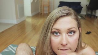 My Curvy GF is sucking and fucking me