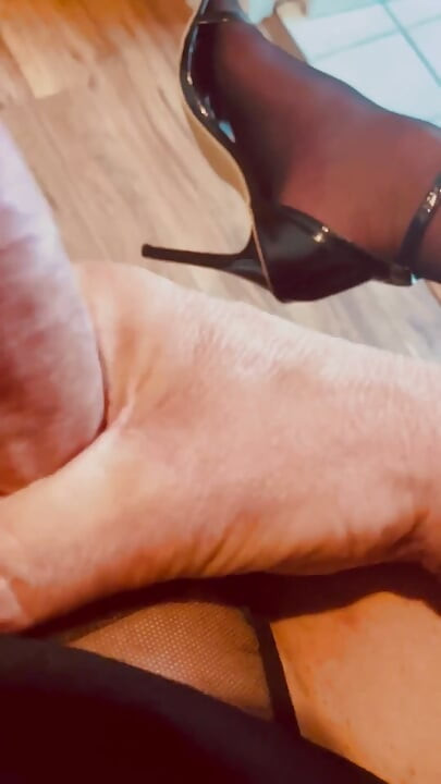 J’ai besoin d’une bite tout de suite