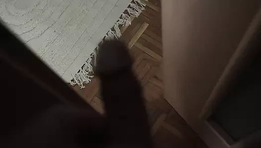 Koca memeli harika götlü ev arkadaşı mastürbasyon yaparken yakalandı ve sikildi