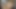 美しい美女が剃った秘部を弄り指で愛撫するのを楽しんでいる