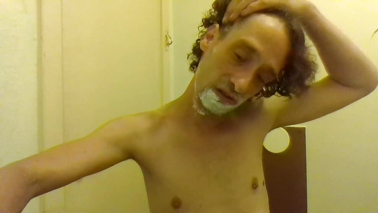 Face Shaving Fetish Fanclub Video of the Month - August 2021
