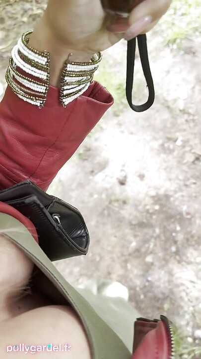 I get fucked by my ex, Polly Gardel porn actress, in show mode in the forest