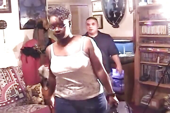 Ebony Babe Get to Have Fun with Two White Cocks