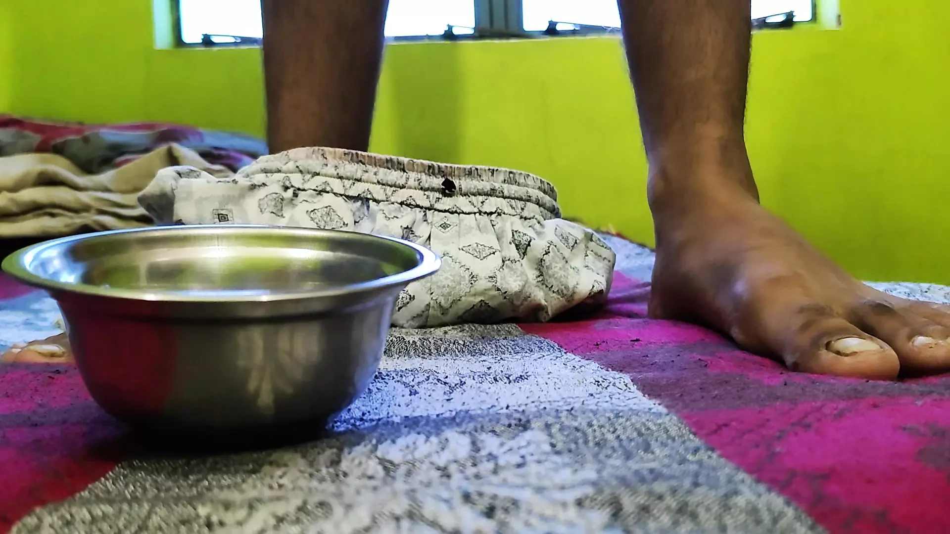 Massage de bites noires à l’huile de moutarde