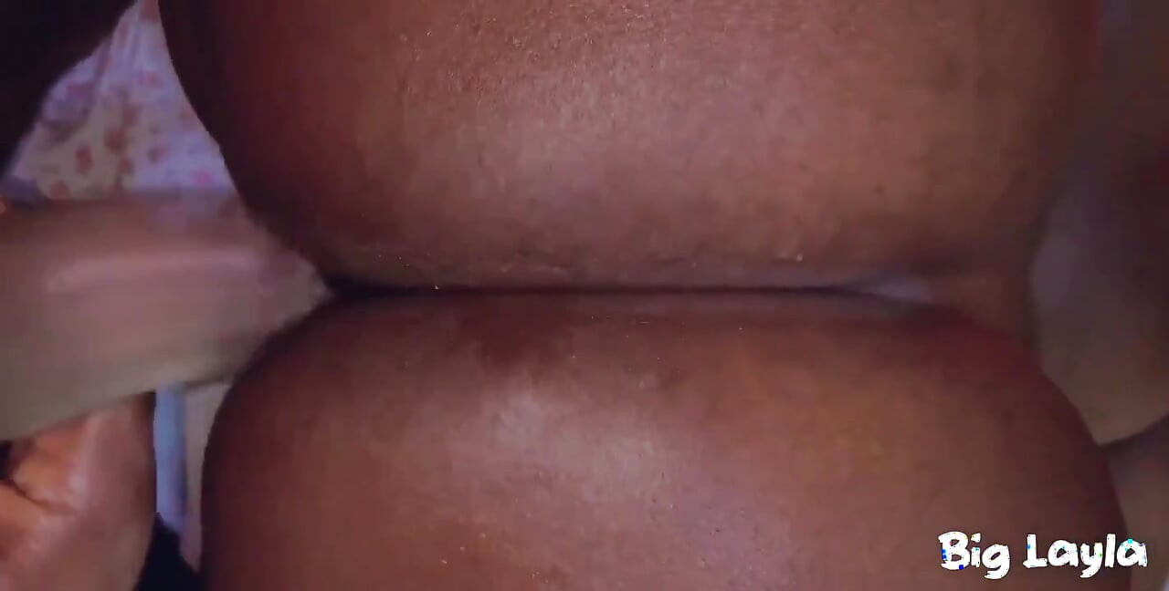 Büyük layla ıslak rüya ve parmaklama fantezisi